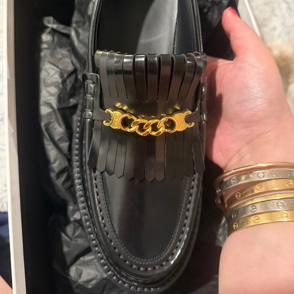 Celine - Picture 2 of 12